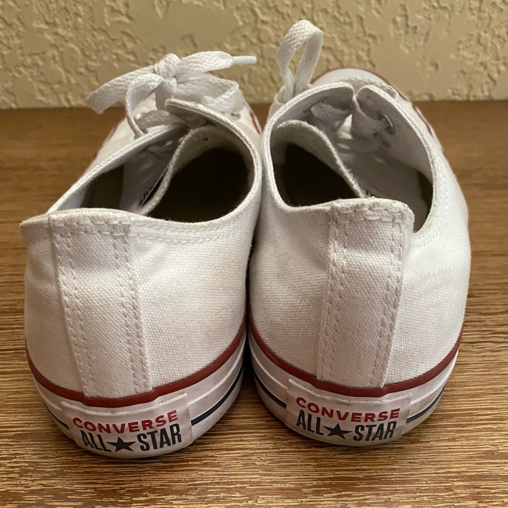 Low top White converse